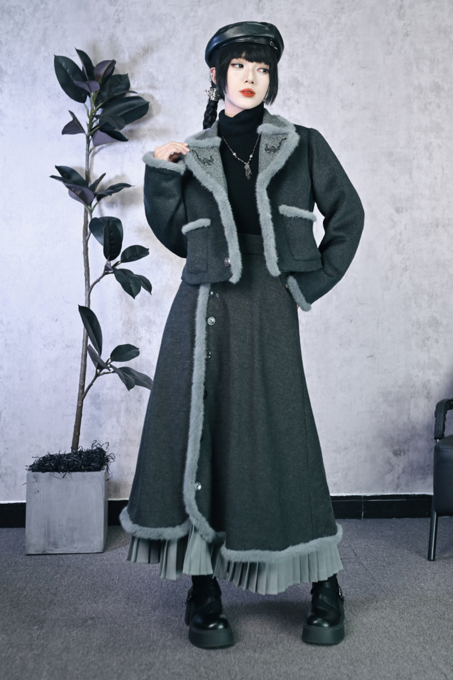 Retro mode fur short jacket + skirt