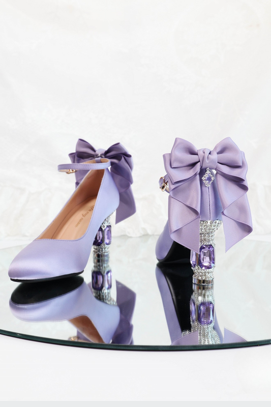 [Mar. 13 reservation deadline] Jeweled Bow Leather Elegant High Heels