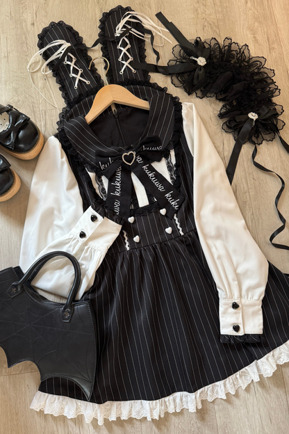 ダークエンジェルレースアップドレス+エプロン+セーター