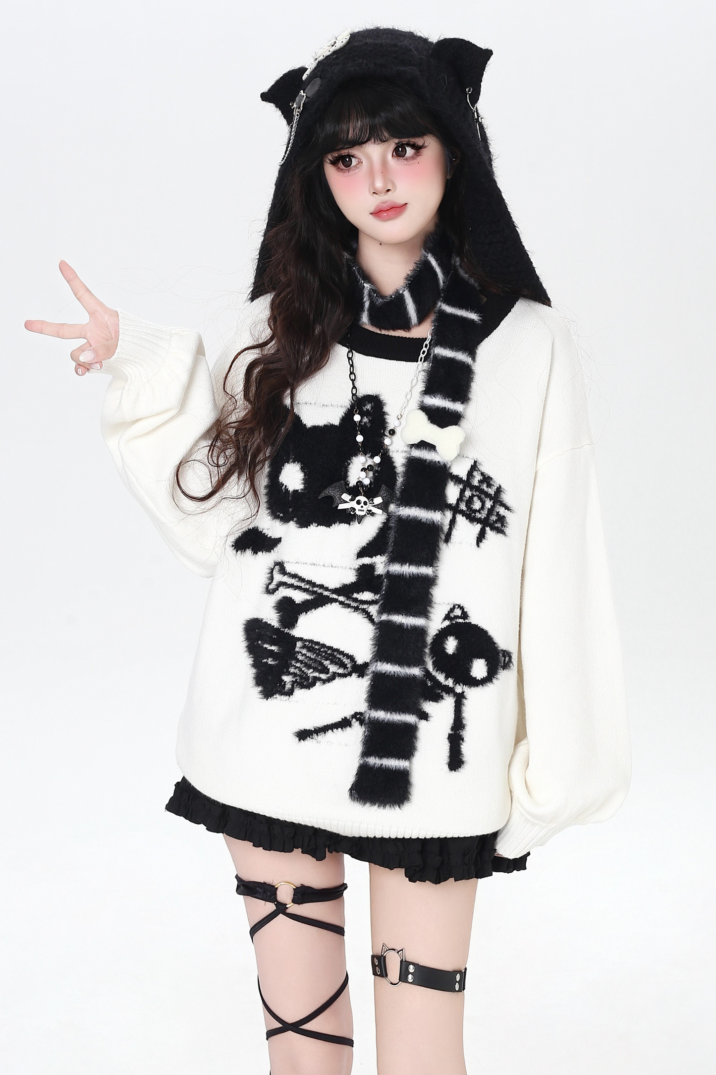 Cat Guy Cotton Loose Knit + Scarf