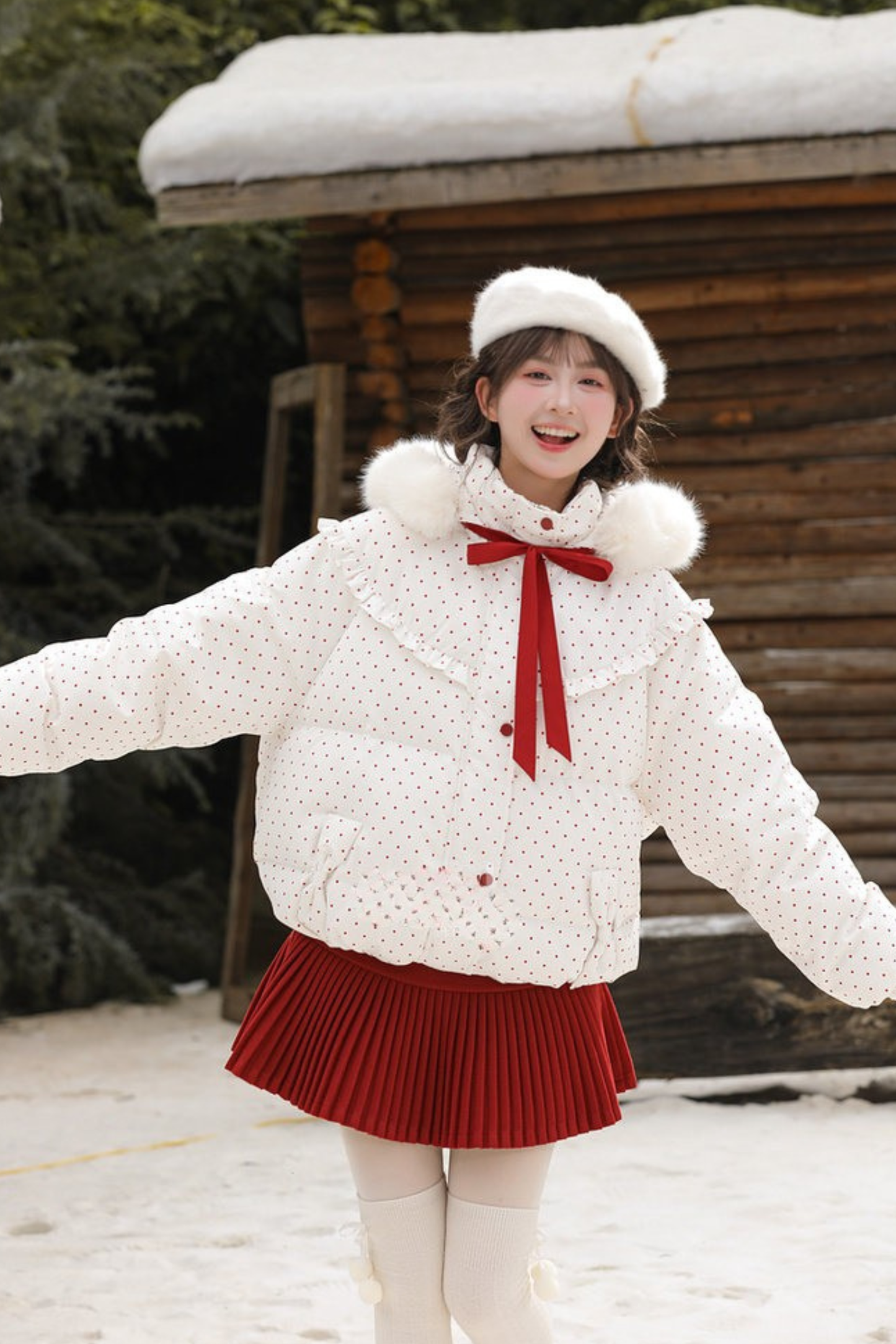 レッドドットリボンフードダウンジャケット