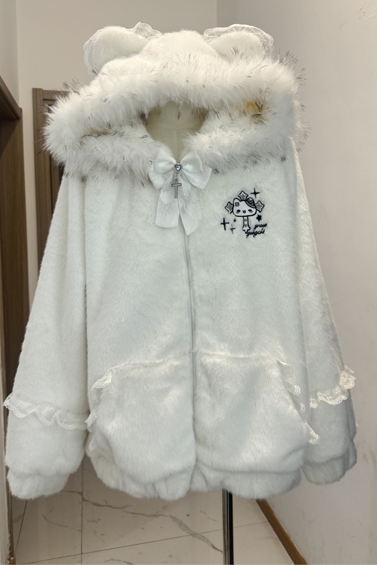 【天使界隈】猫耳フードルーズアイスジャケット