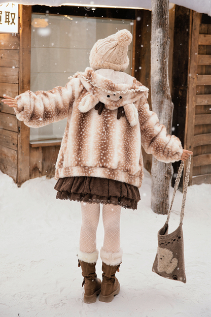 鹿柄フード付きホーンバックルファーコート