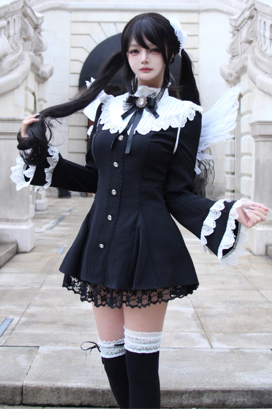 クロスレースフレアスリーブドレス