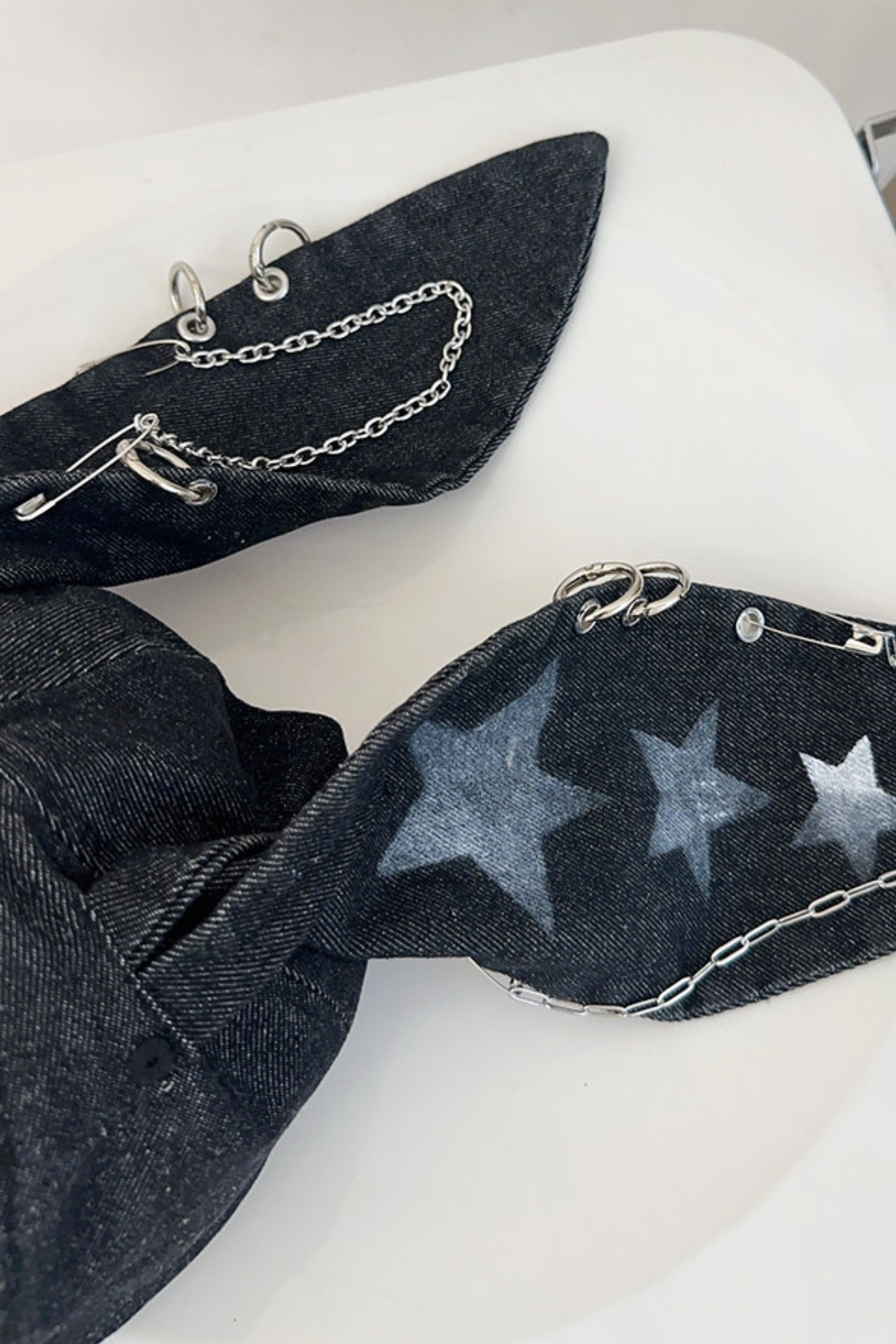 ダークグラフィティデニムラビットキャップ