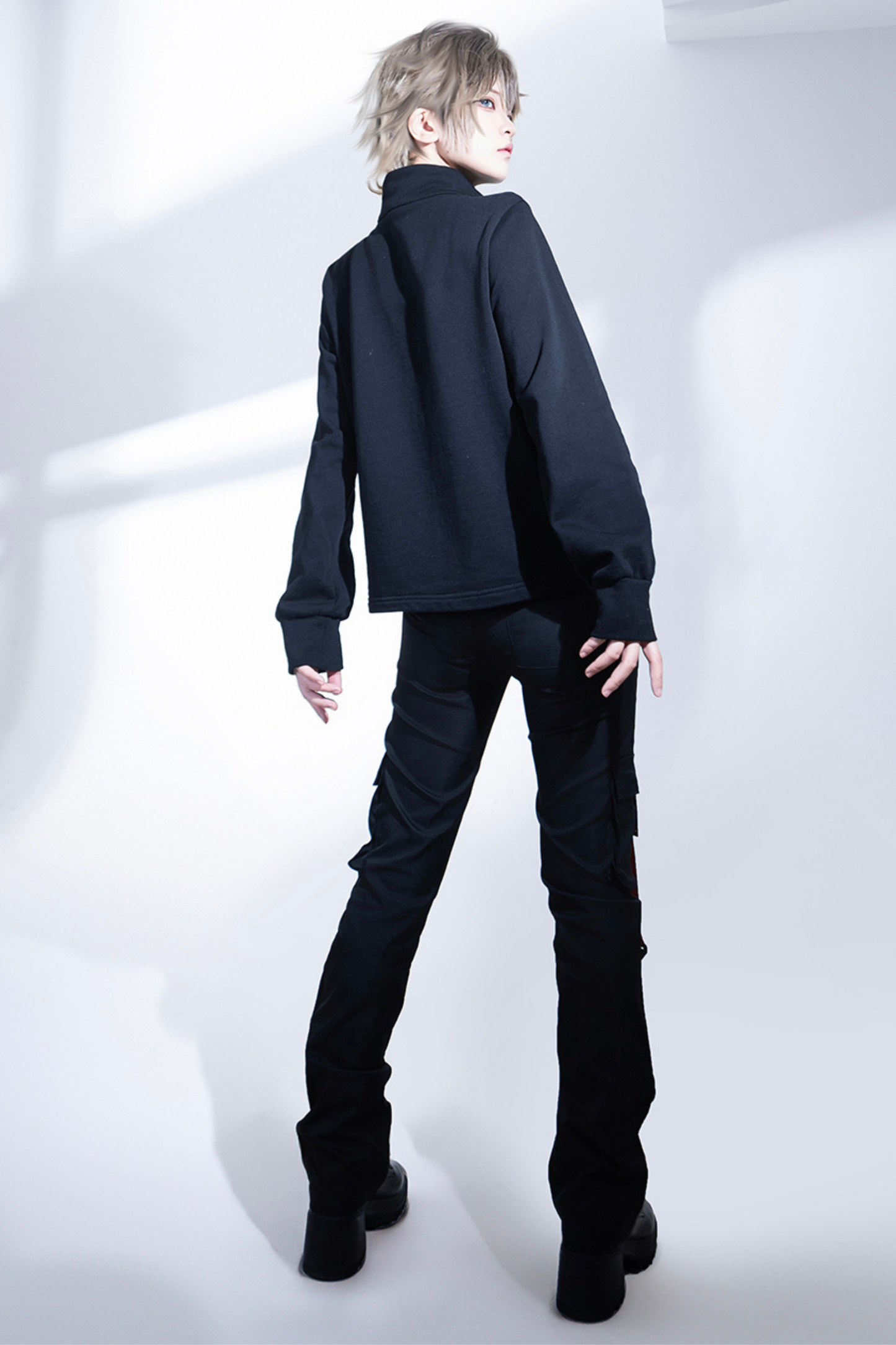 モードスリムフィットパンツ