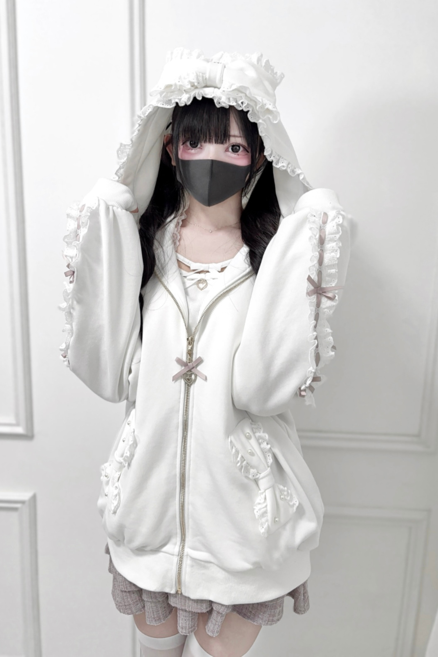 ネクラリボンフリルフードパーカー