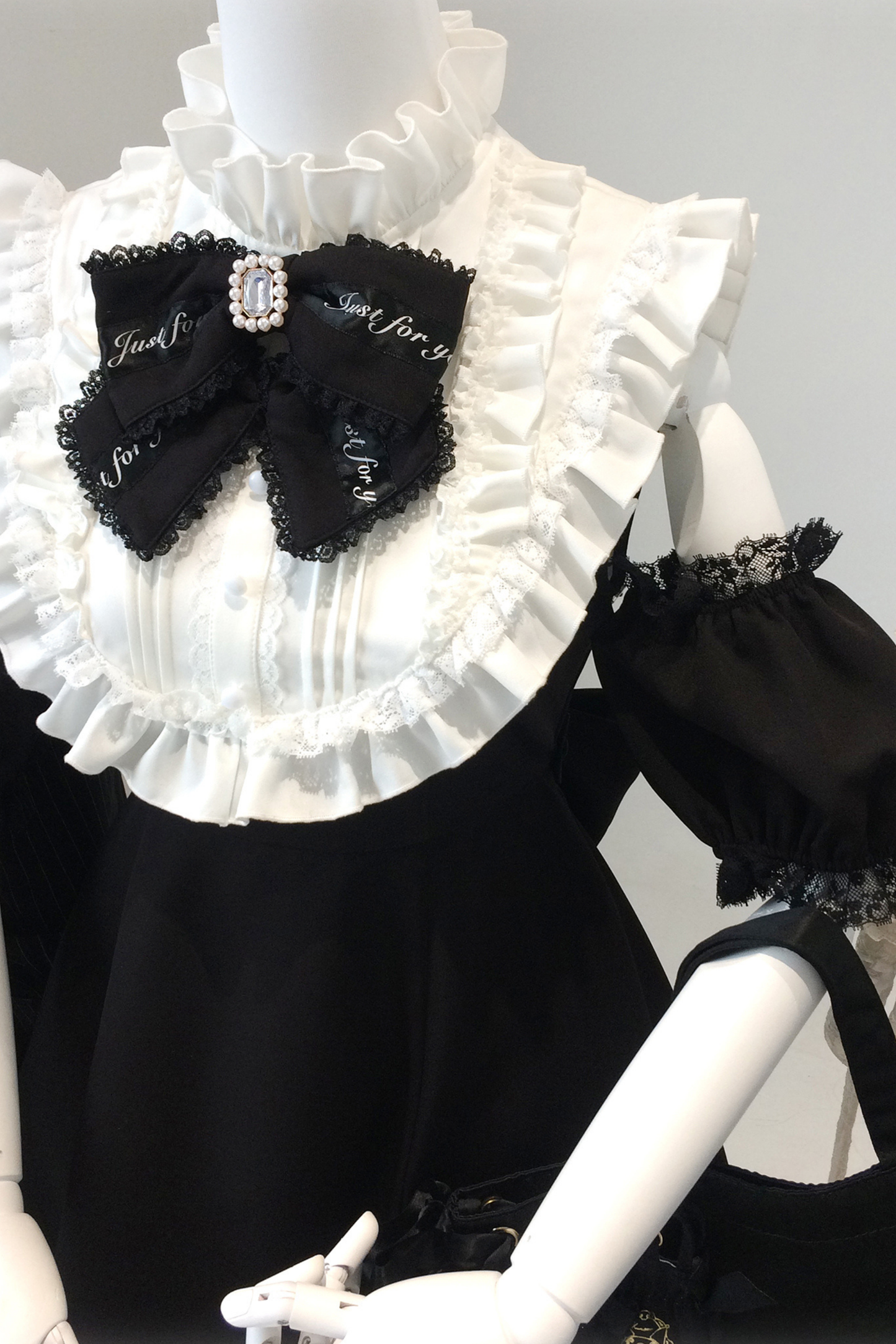 ローズプリンセスオフショルダーフリルリボントップス