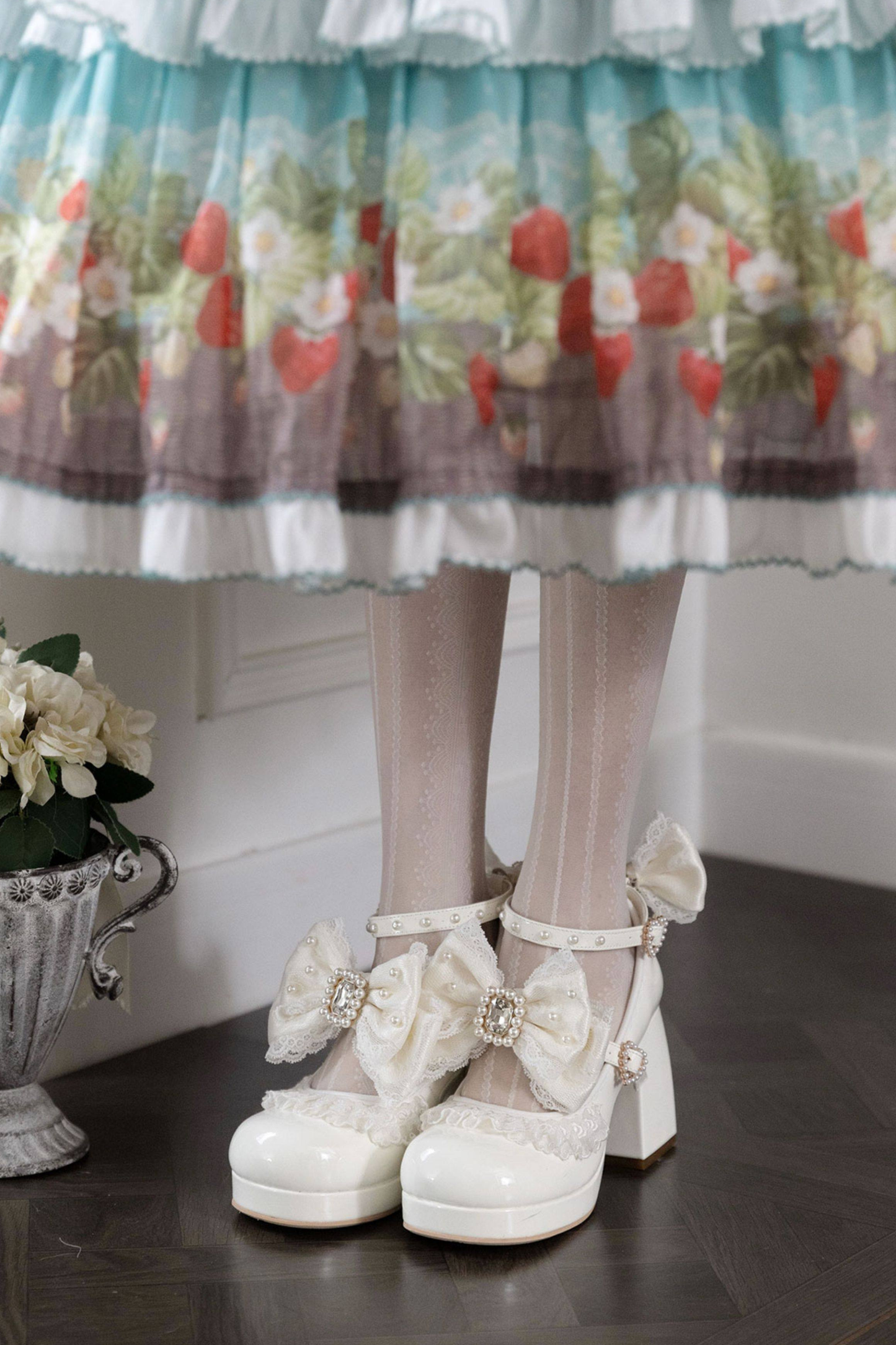 Lavilés Pearl Heals.