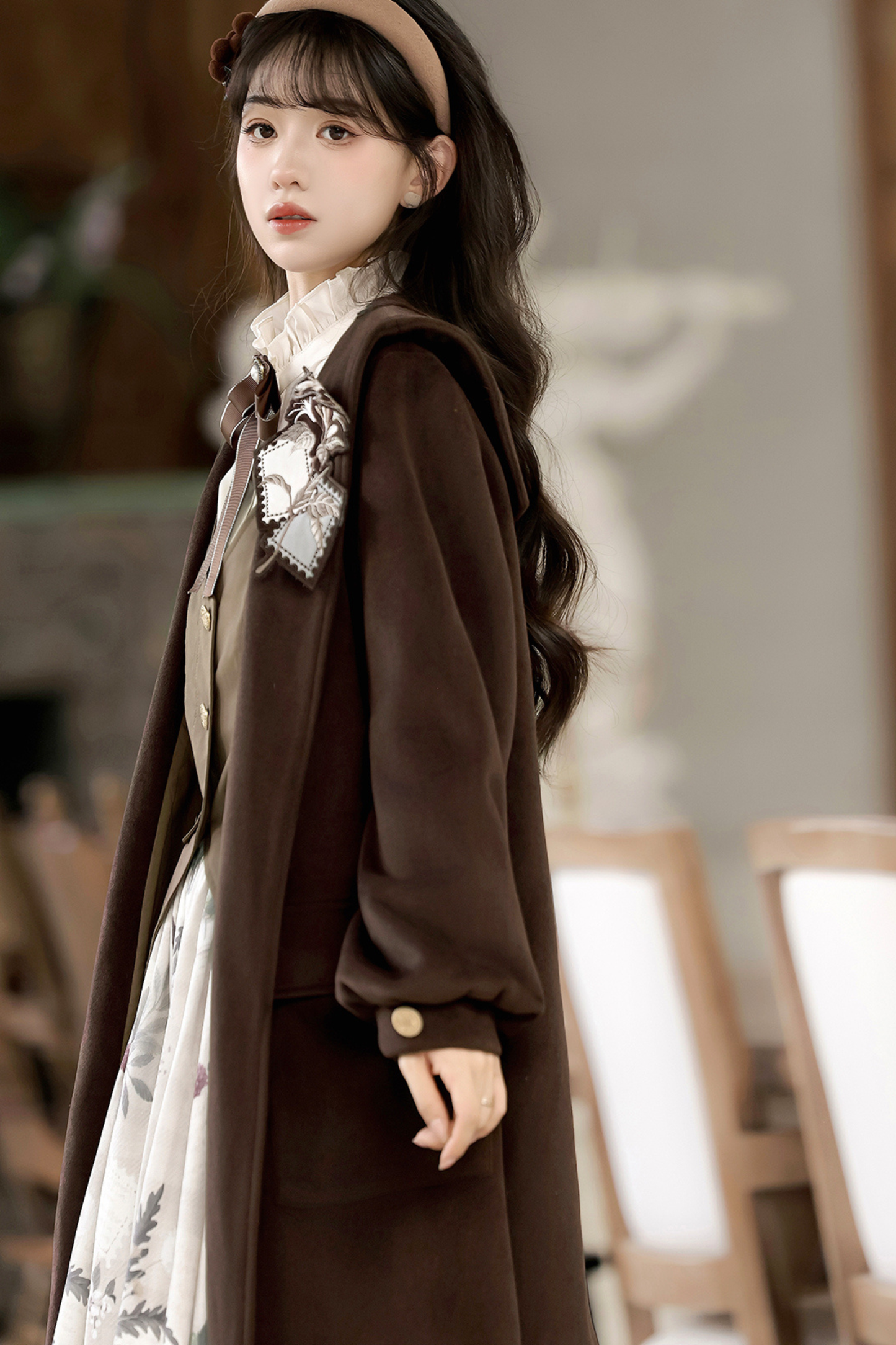 レトロロングコート+スカート+シャツ+ベスト