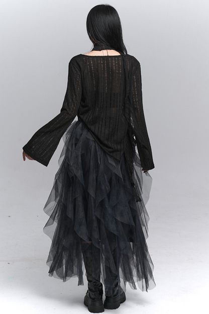 スイングネックカットアウトトップス