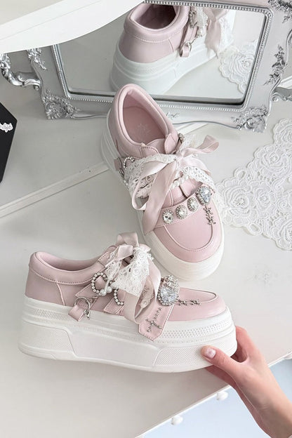 【10月6日予約締切】White/Pink/Black Rhinestone Buckle Lace Cross Charm Ribbon Chunky Sneakers