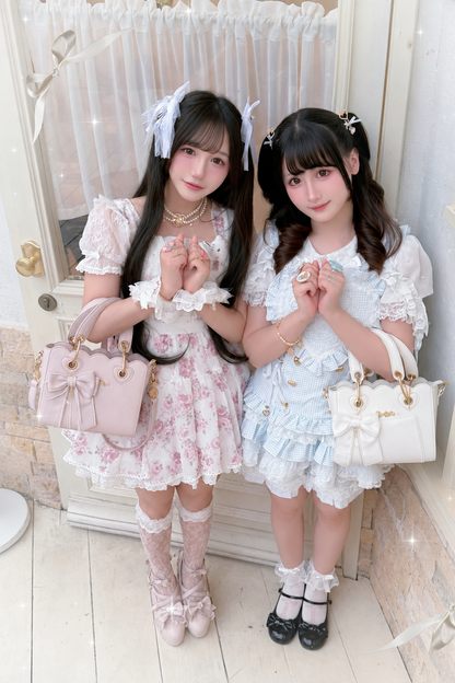 [Pre-order Deadline: October 18] Petal Edge Pearl Chain Bow Square Handbag Crossbody Bag