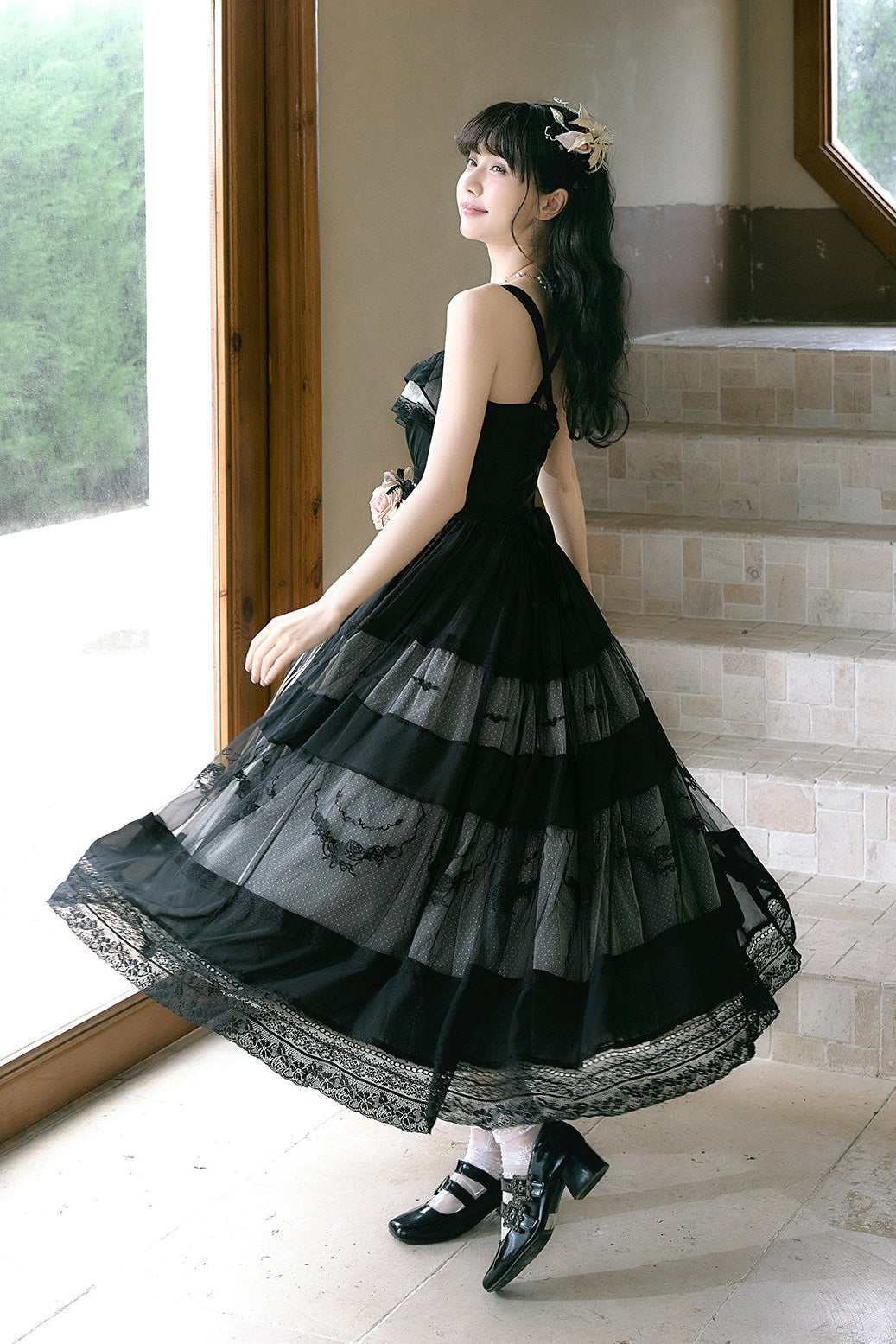 【Cierre de reservas: 22 de junio】Vestido romántico en capas con bordado floral azul/negro