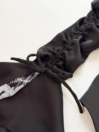 [Précommande jusqu'au 13 mai] Chemise à volants noire à fleurs gothique Bone Iris + jupe corset + accessoires