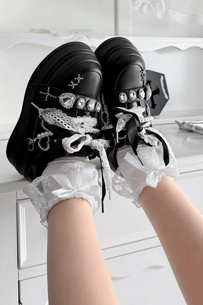 【10月6日予約締切】White/Pink/Black Rhinestone Buckle Lace Cross Charm Ribbon Chunky Sneakers
