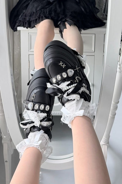 【10月6日予約締切】White/Pink/Black Rhinestone Buckle Lace Cross Charm Ribbon Chunky Sneakers
