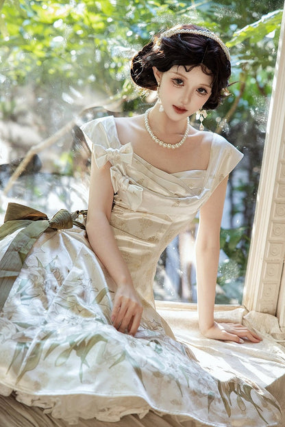 [Reservierungsschluss 2. August] Elfenbeingold x Olivgrün elegantes klassisches Lolita-Kleid mit Lilienprint, Jacquard, Schnürung und Schleife