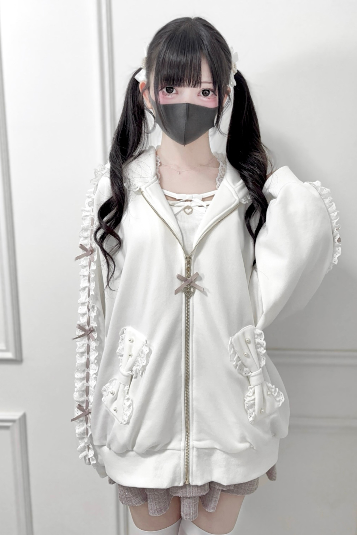 ネクラリボンフリルフードパーカー