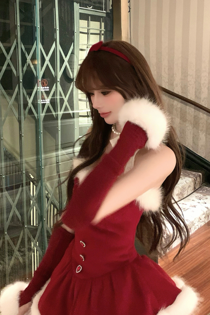 レッドベルベットケーキファーコート+サスペンダースカート+スリーブ