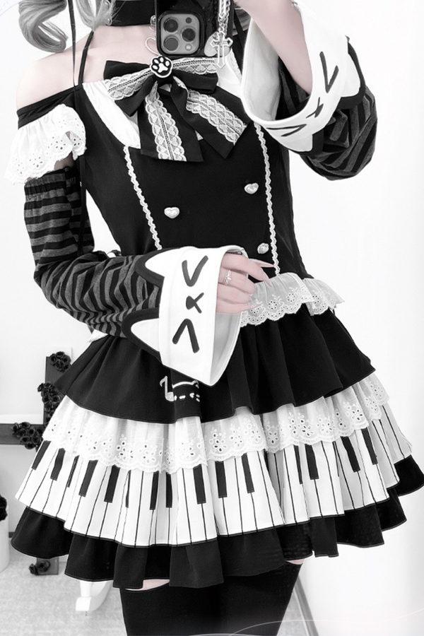 ダークフリルトップス＋ピアノスカート＋キャットスリーブ