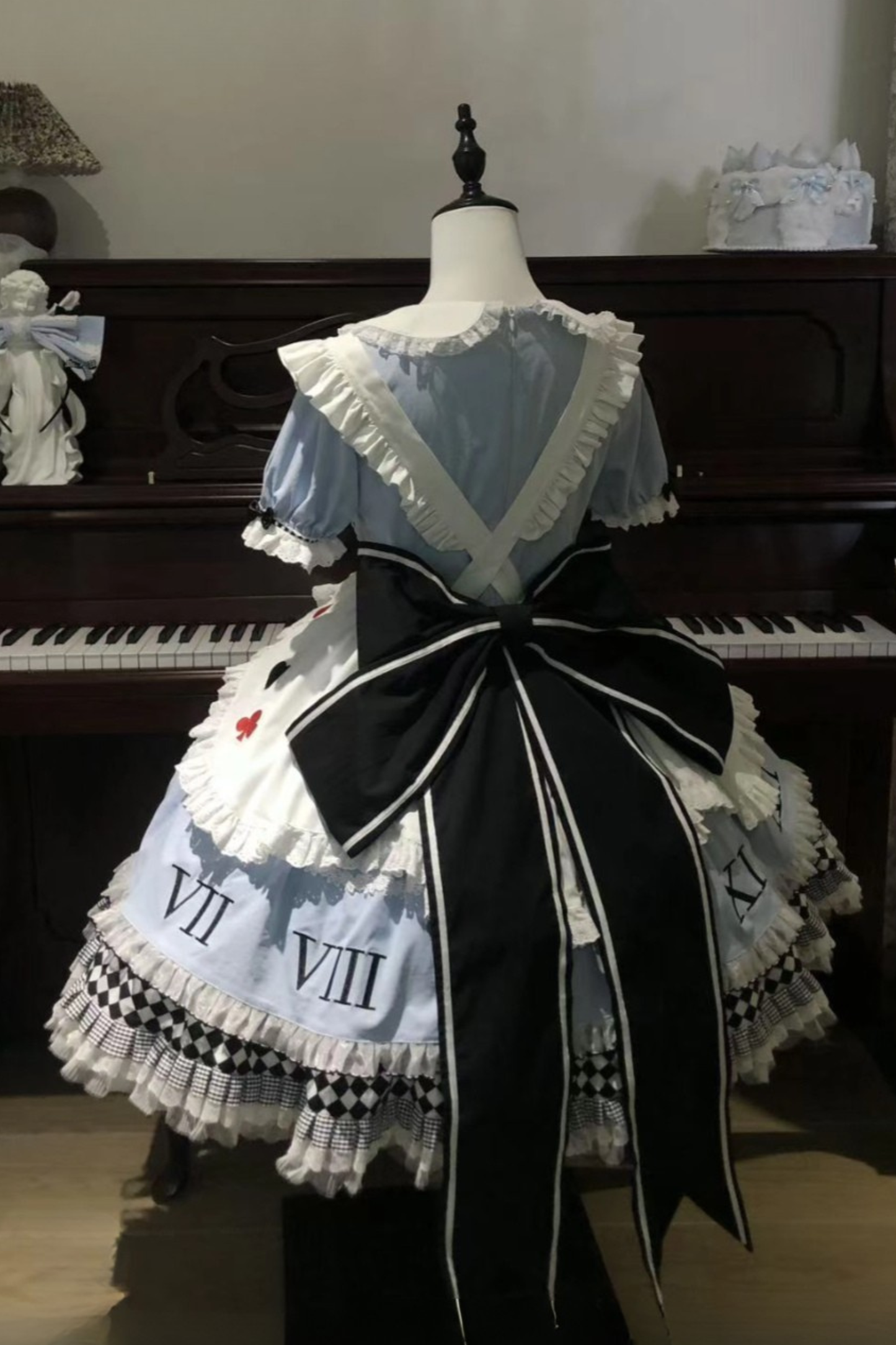 Alice Fantasy Moment Dress Set + Accessories