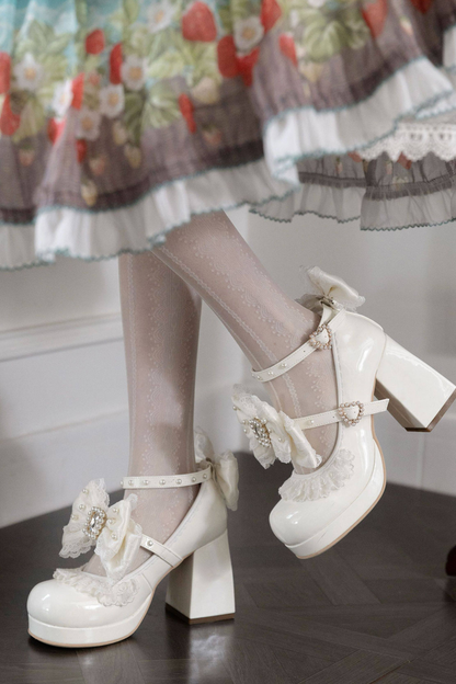 Lavilés Pearl Heals.