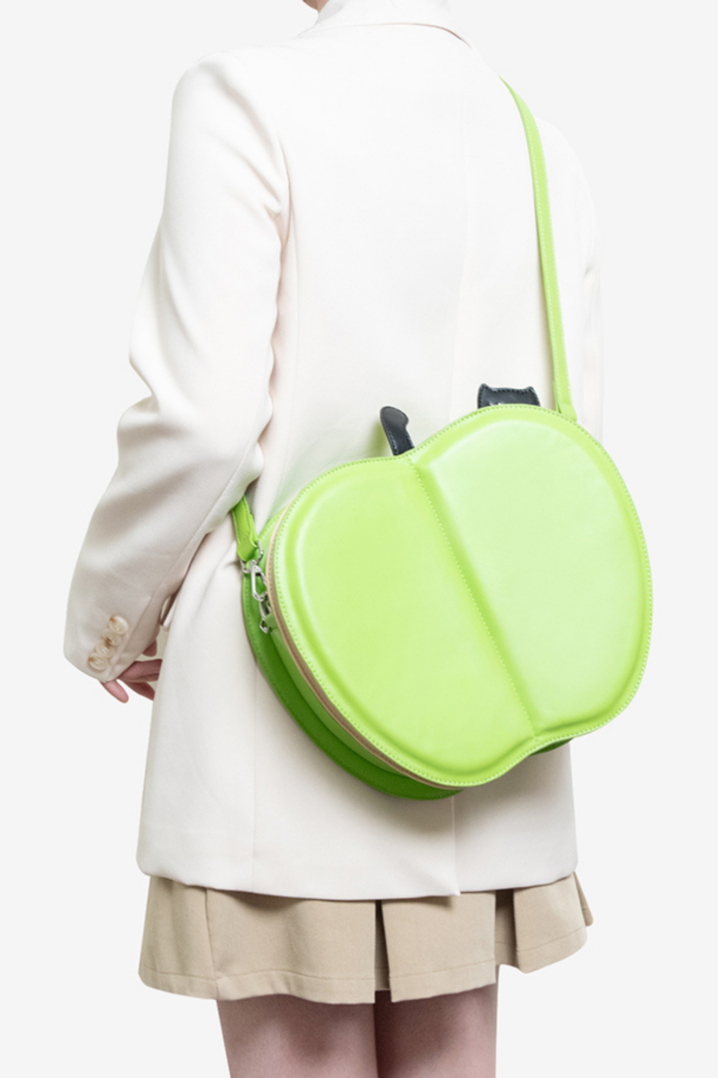 フリップアップルショルダーバッグ