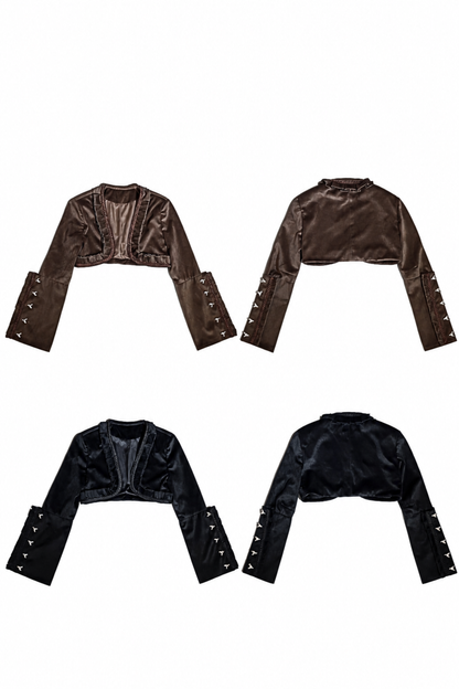 [Reservierungsschluss 6. November] Kurze Jacke im braunen Steampunk- und schwarzen Gothic-Mode-Stil aus Samt mit Rüschenbesatz, Herzmotiv und Manschettendekor