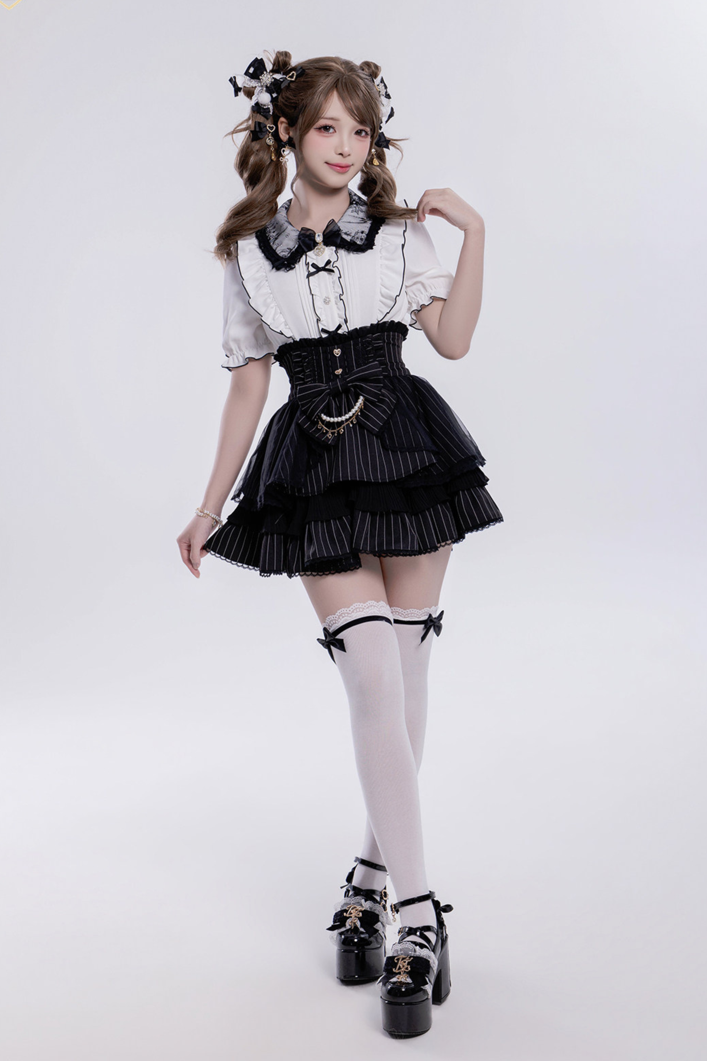 甜美荷叶边泡泡长袖衬衫