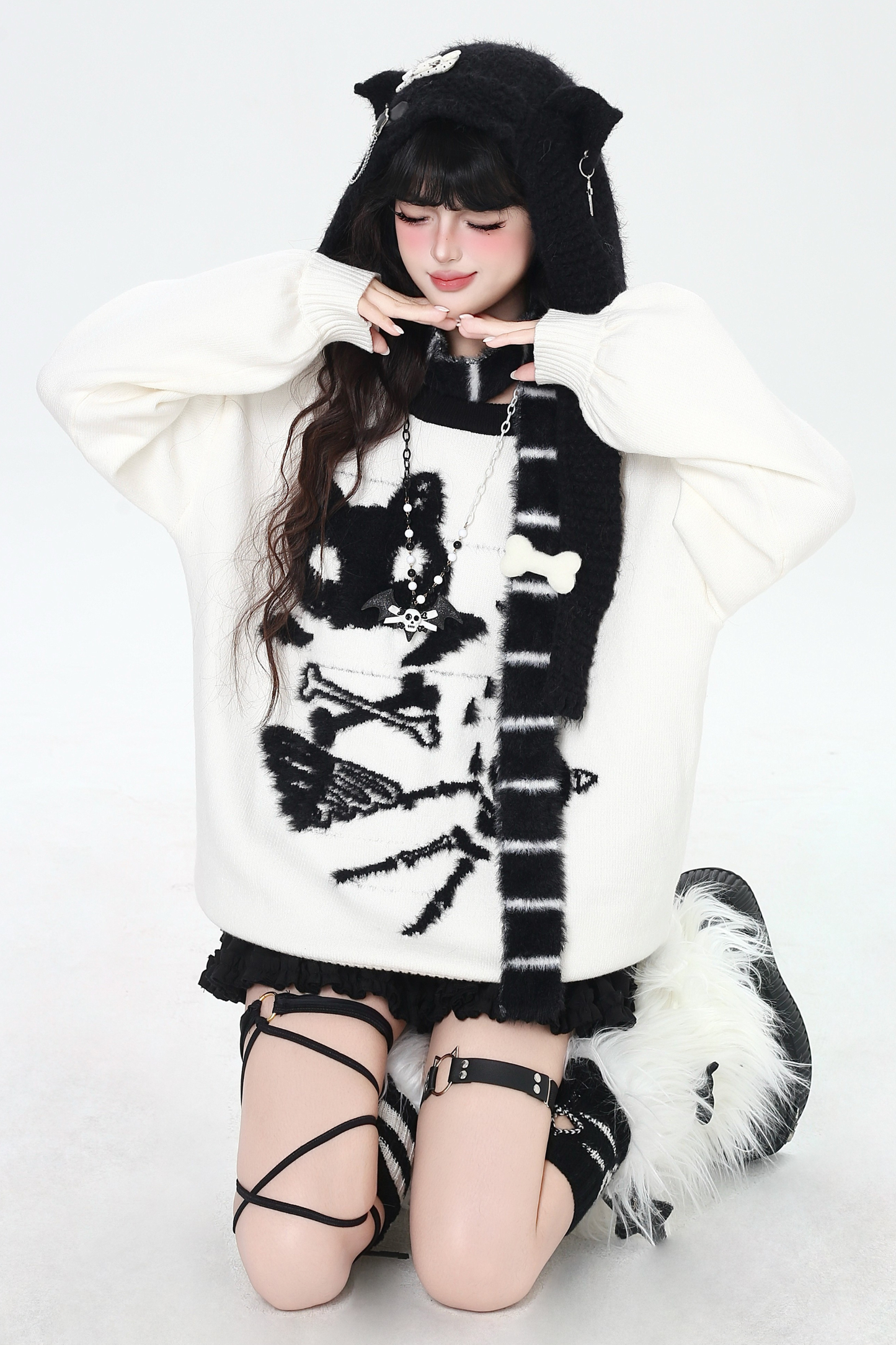 Cat Guy Cotton Loose Knit + Scarf