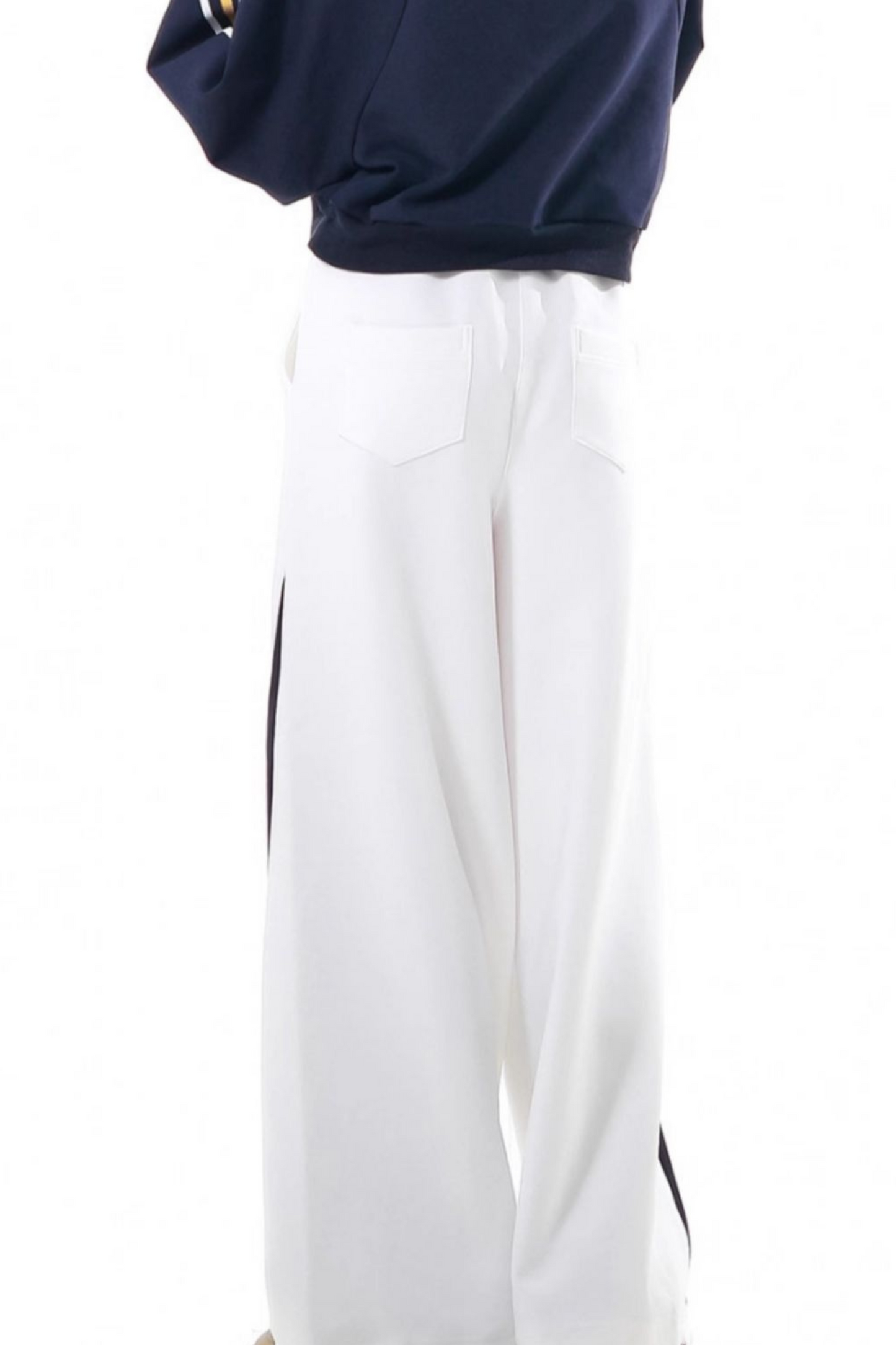 カレッジブルージャケット+フーディードレス+パンツ+スウェット