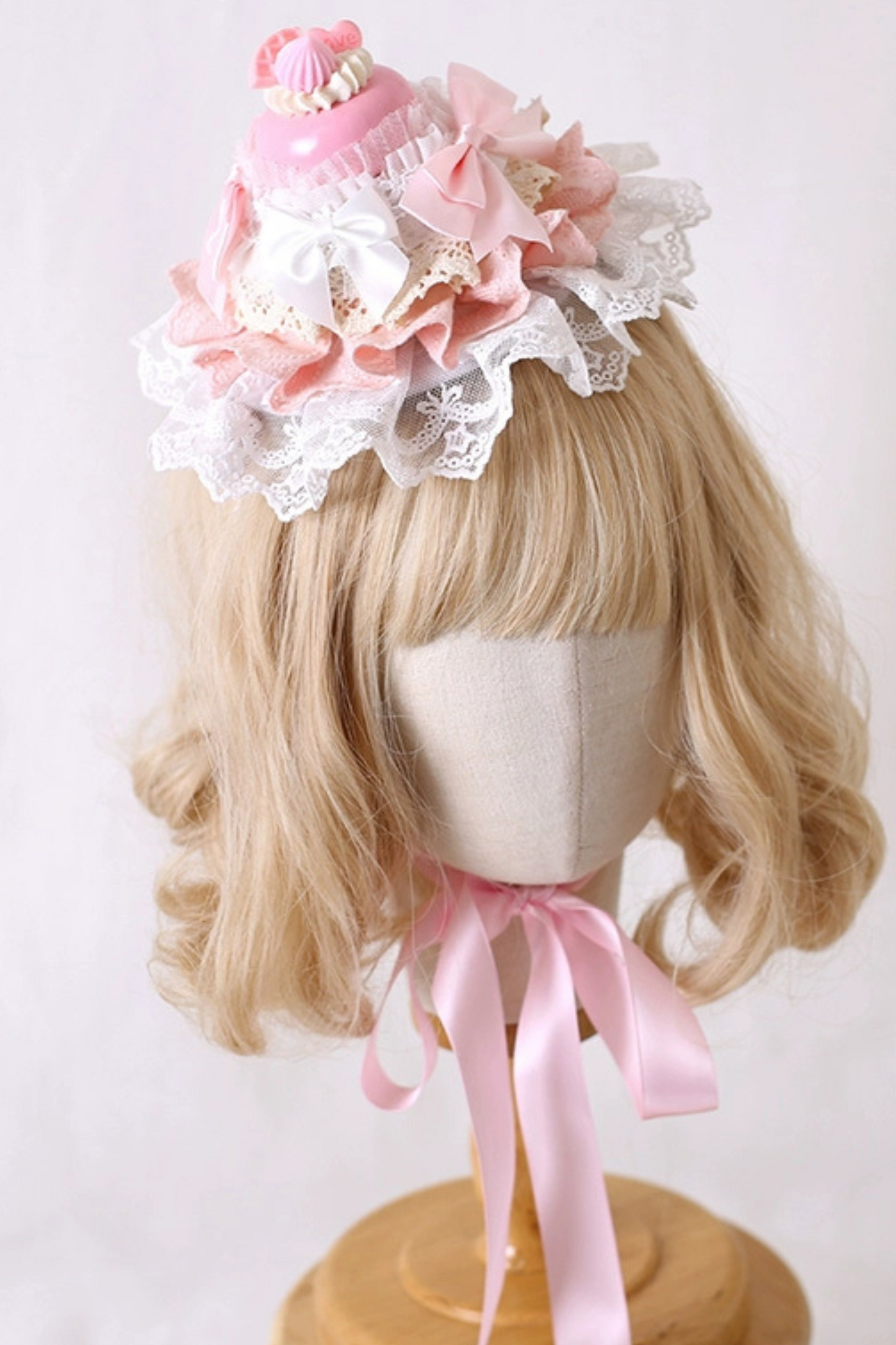 レースケーキアンソニーケーキシルクハット