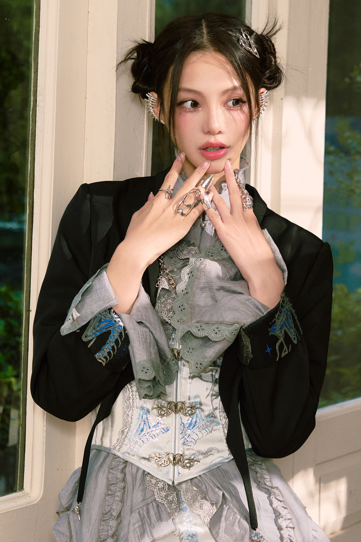 Elegant Chinese shirt + jacket + long skirt