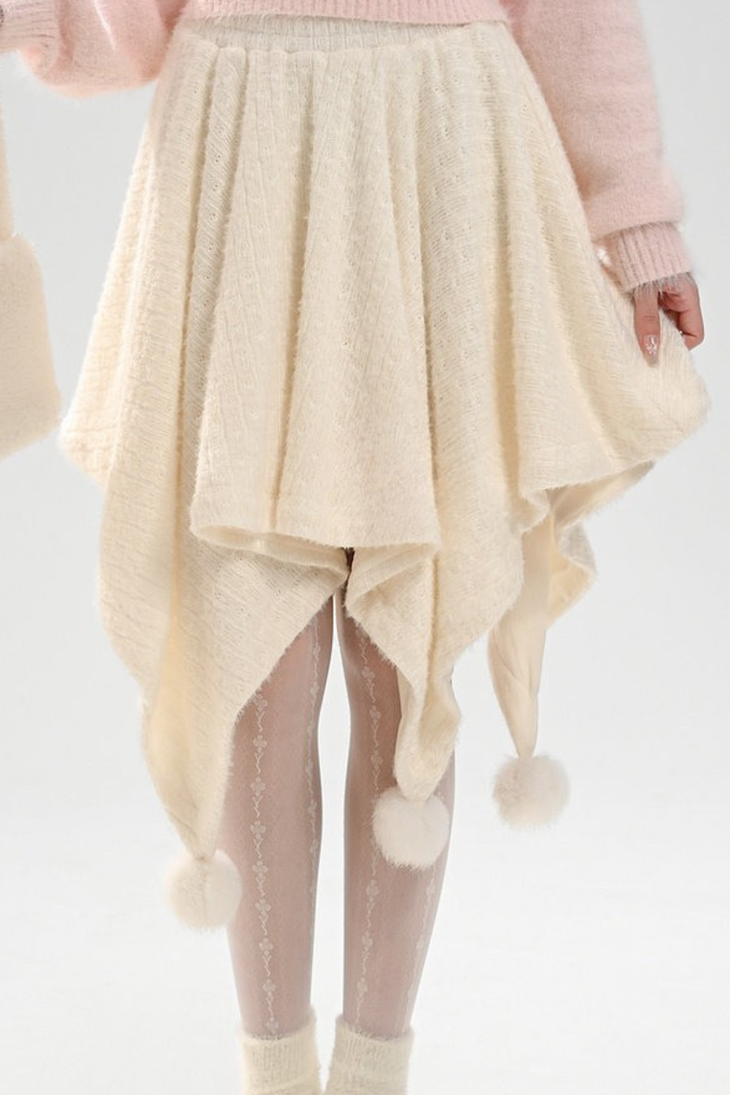 スノーボンボンアシメスカート