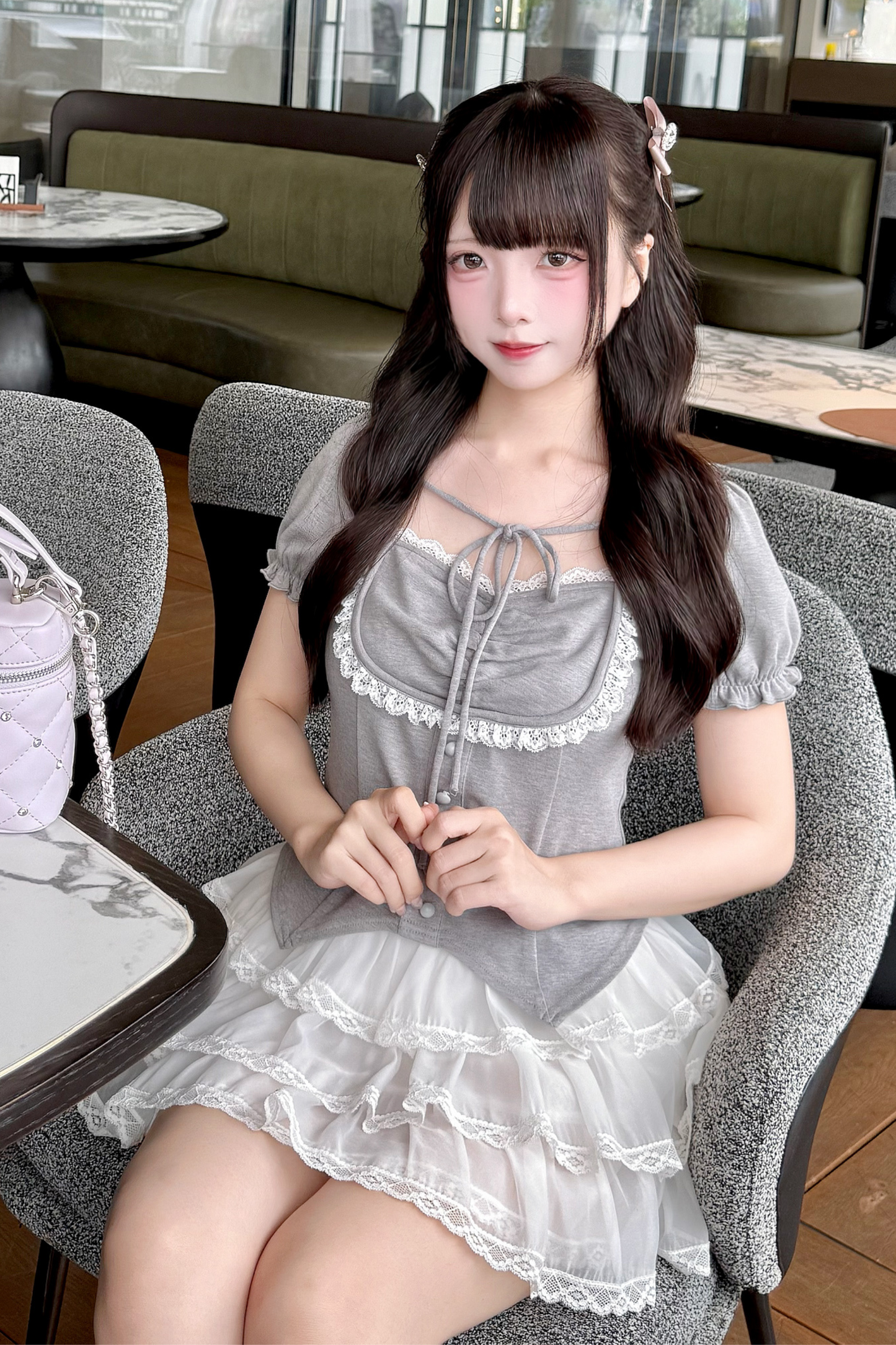 レーストレンドデザインパフスリーブトップス