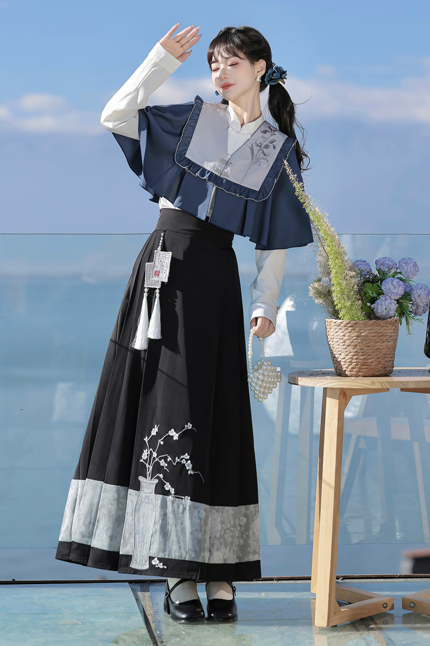 Train Book Fragrance China Top + Shawl + Skirt