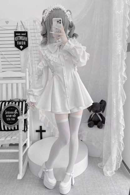 Kleid mit schulterfreiem Spitzendesign + Kurze Hose