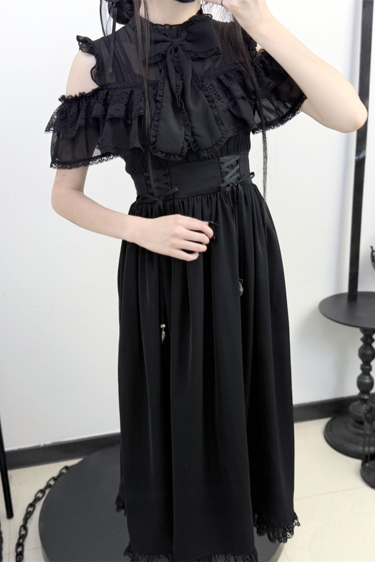 Dark Kawaii Schulterfreies Spitzenkleid