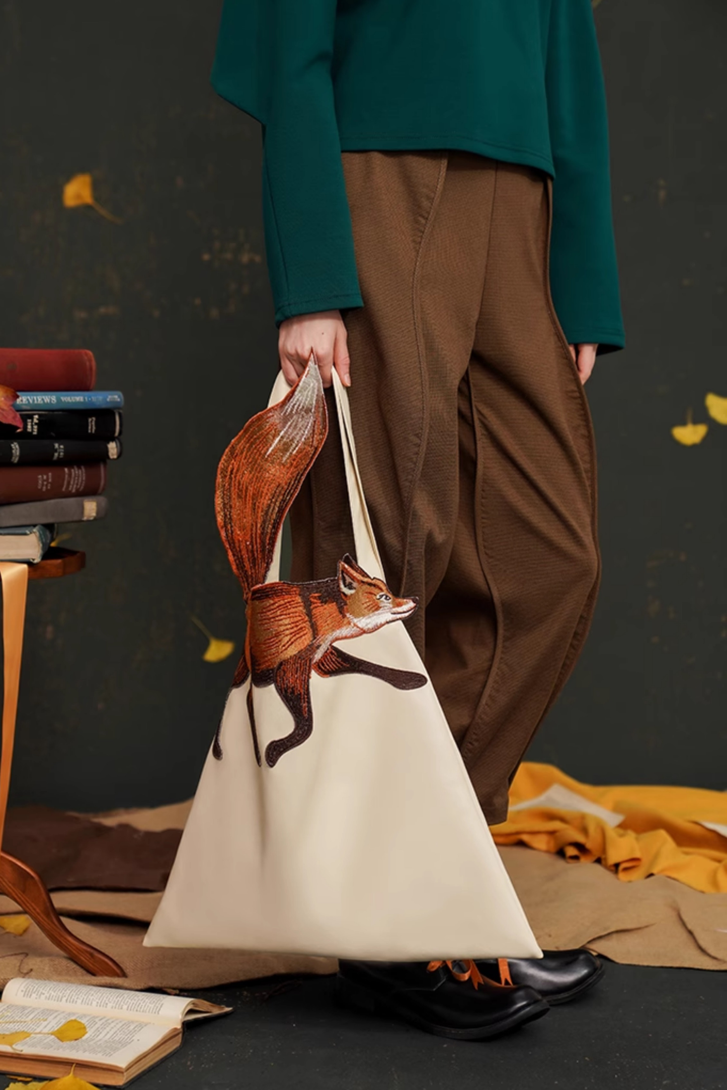 キツネショルダーキャンバスバッグ