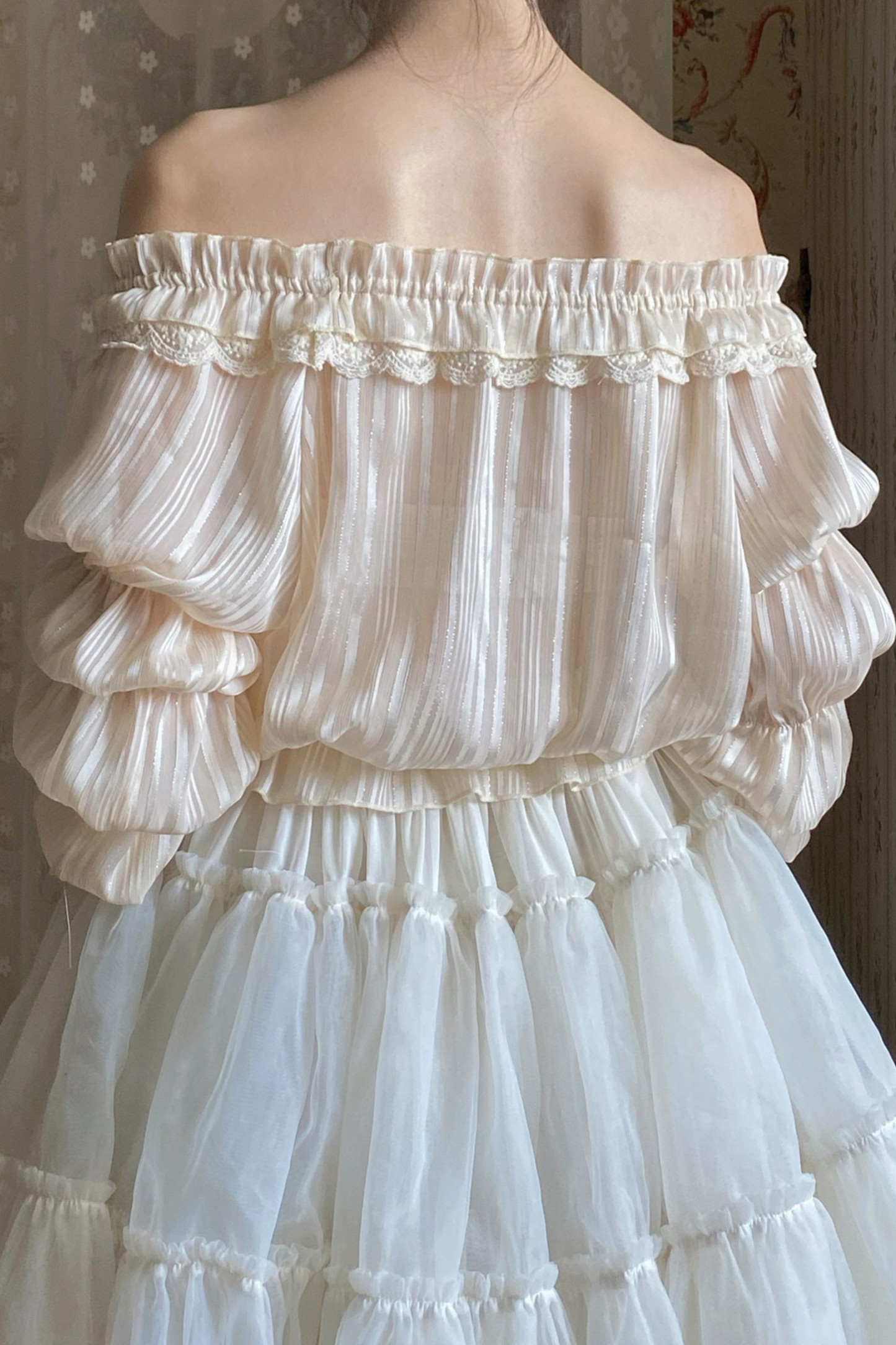 シフォンオフショルダーシアートップス