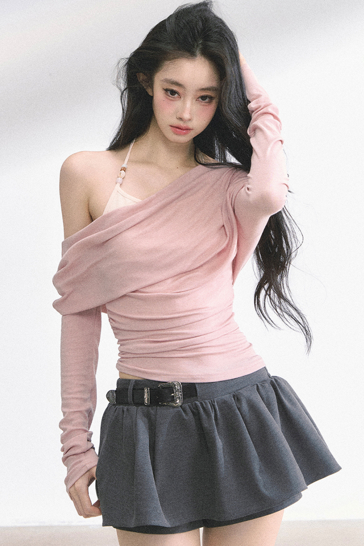 スリミングオフショルダートップス