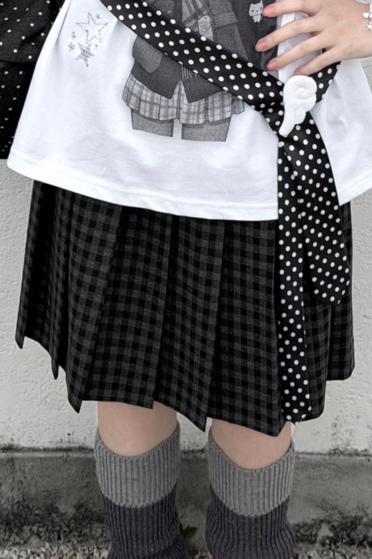 스쿨 걸 일러스트 루즈 탑 + 스커트