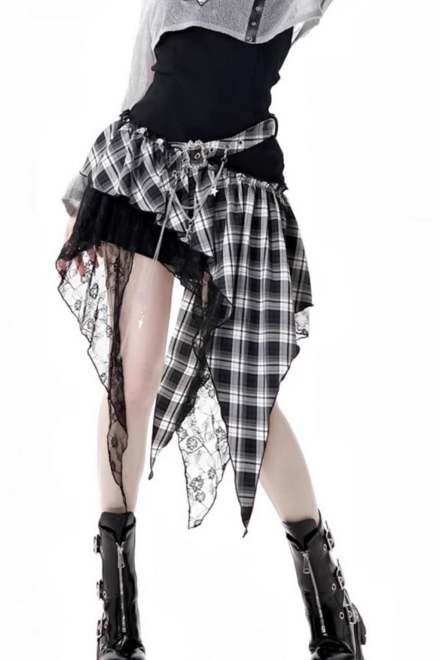 ロックシックチェックドレス＋ワンショルダーショートトップス＋ショートパンツ