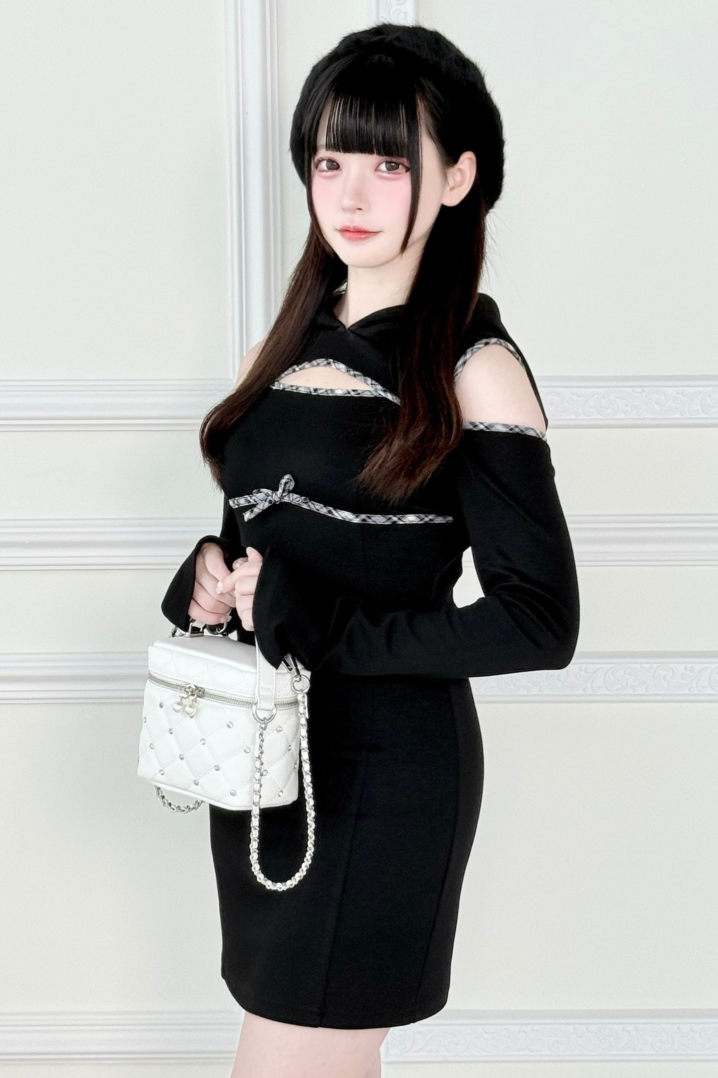 Off-the-shoulder Little Ribbon Hooded Dress