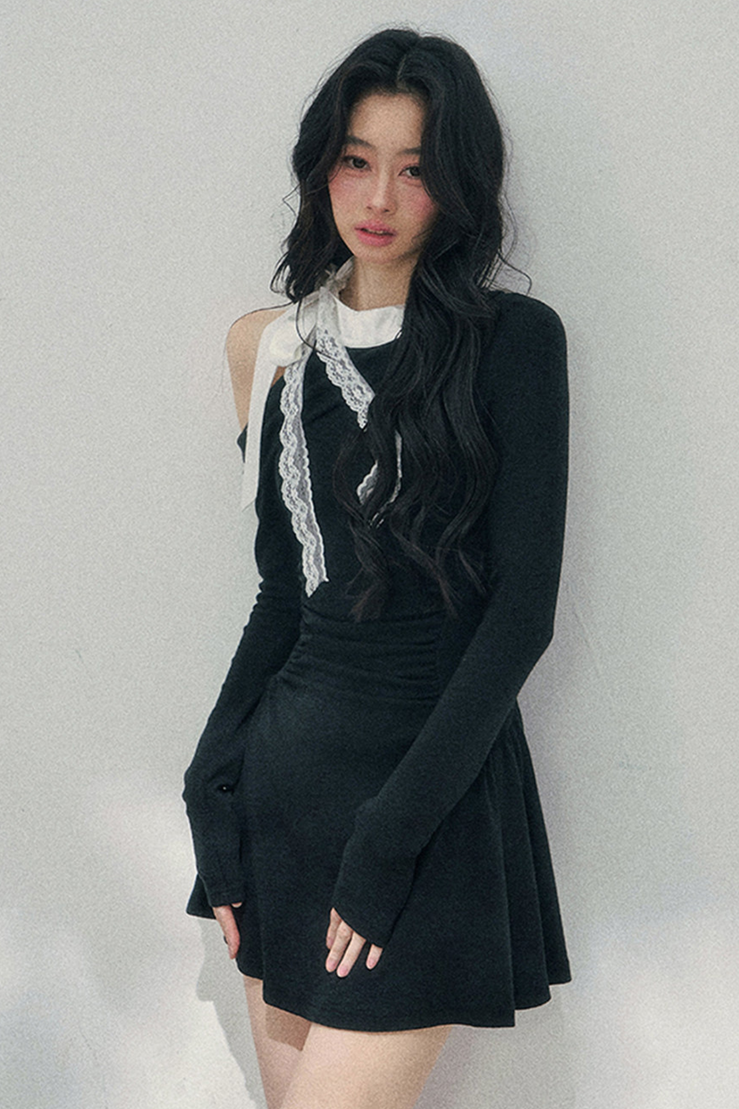 フレンチレースオフショルダードレス