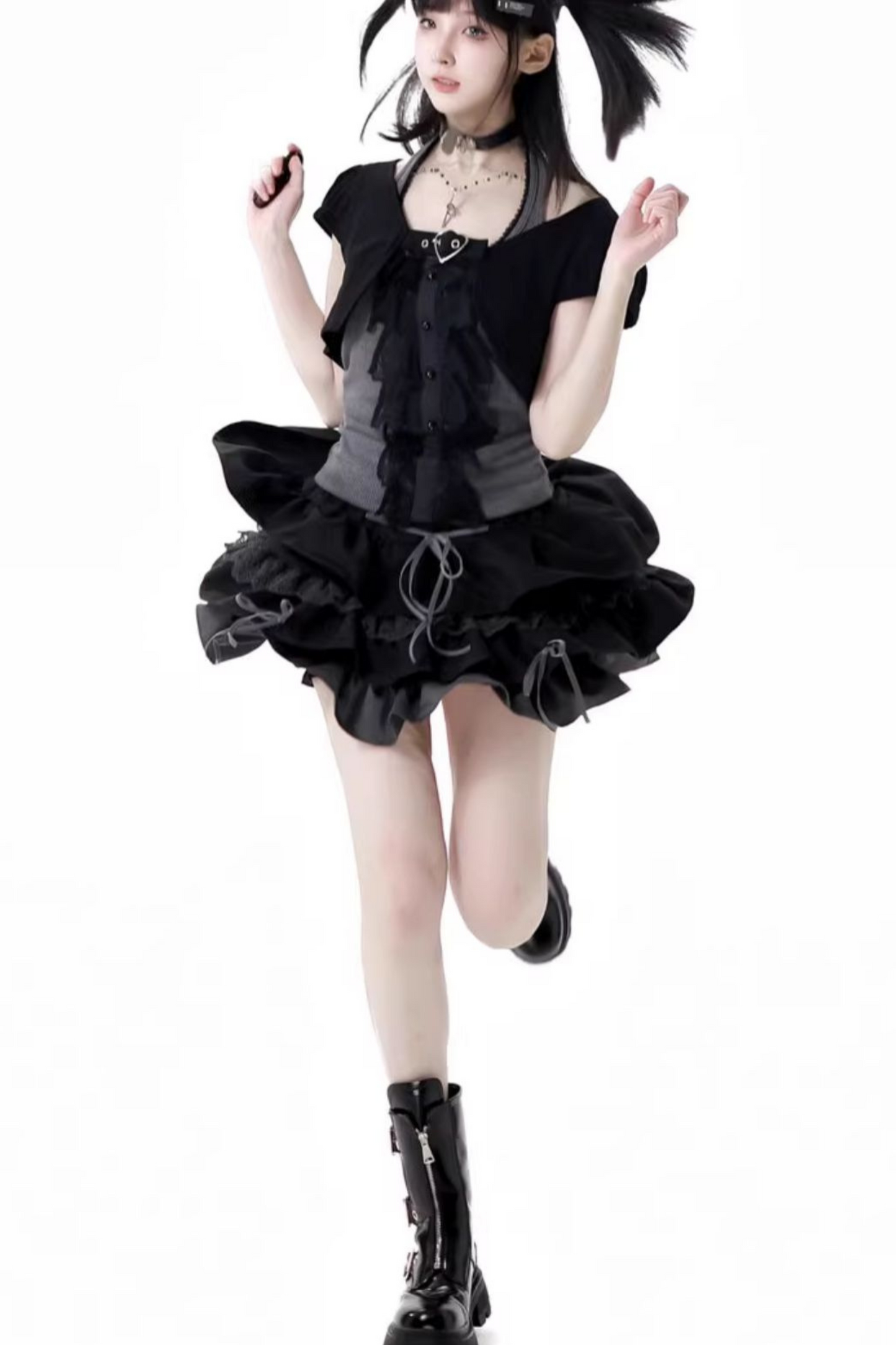 ヴィンテージショートカーディガン＋レースホルターネックトップス＋スカート