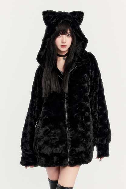 Black cat fur outer