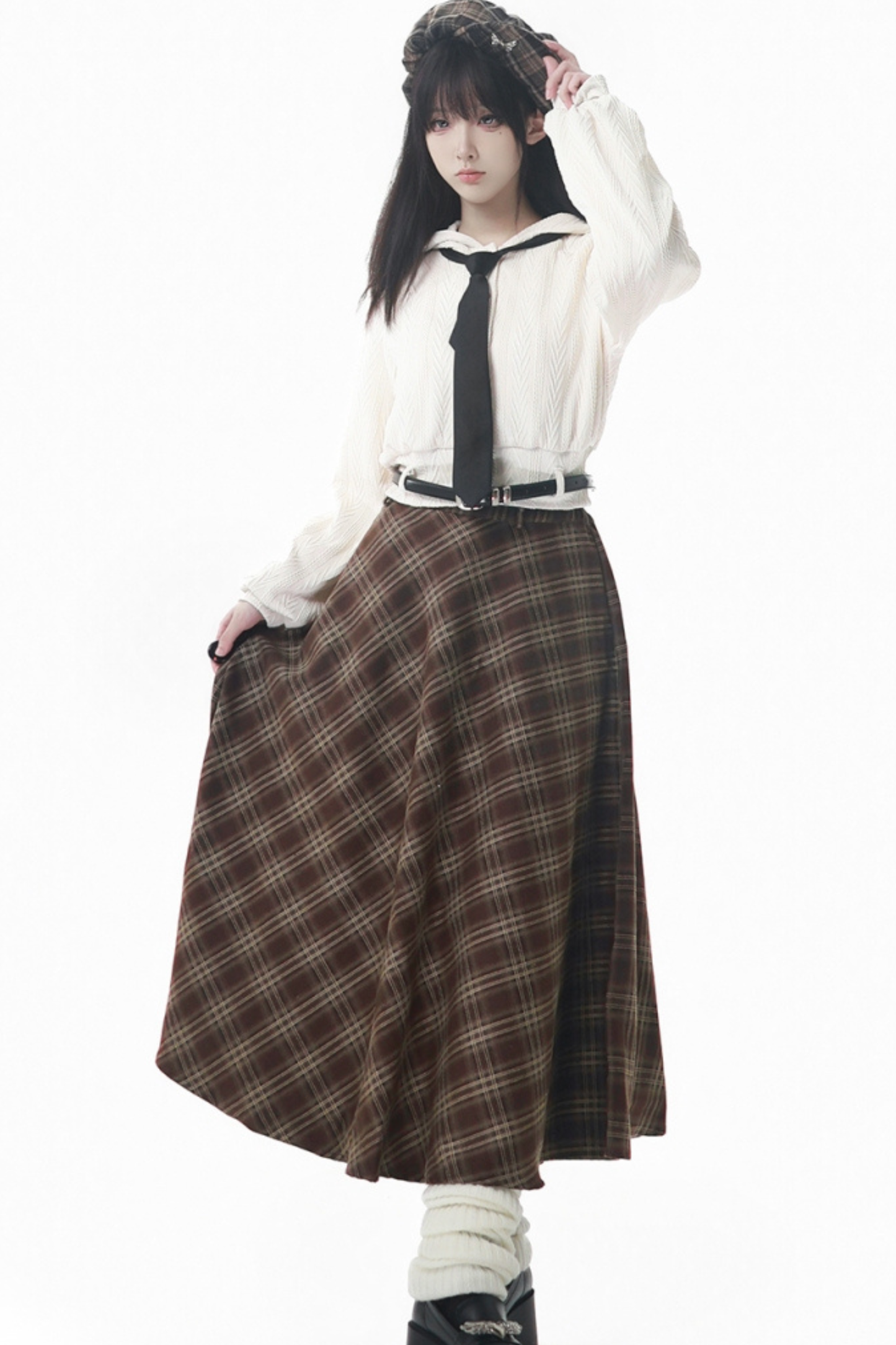 メープルトレンチコート+フードトップス+チェックスカート+シャツドレス