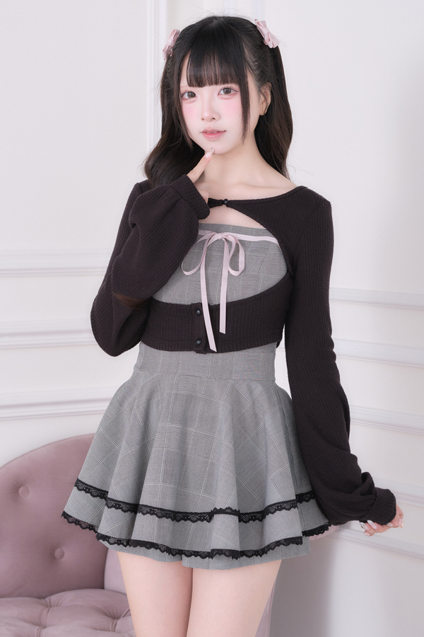 レースカーディガン+チェックドレス+インナーパンツ